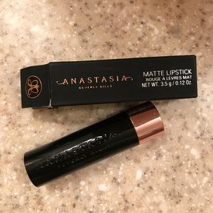 Anastasia Beverly Hills Matte Lipstick in Honey